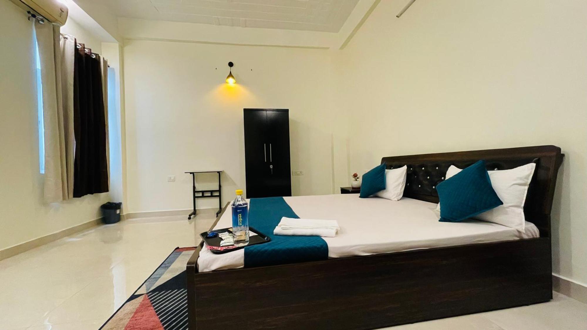 Atulyam Stays Sushant Golf City Lucknow Esterno foto