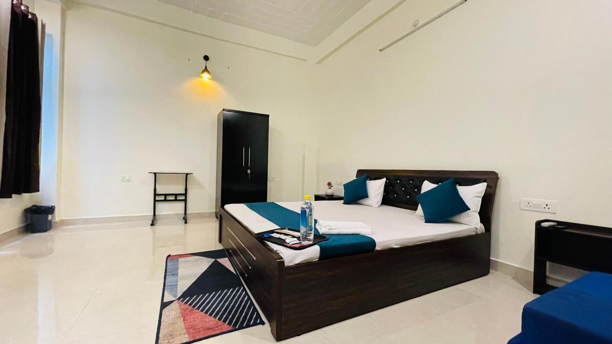 Atulyam Stays Sushant Golf City Lucknow Esterno foto