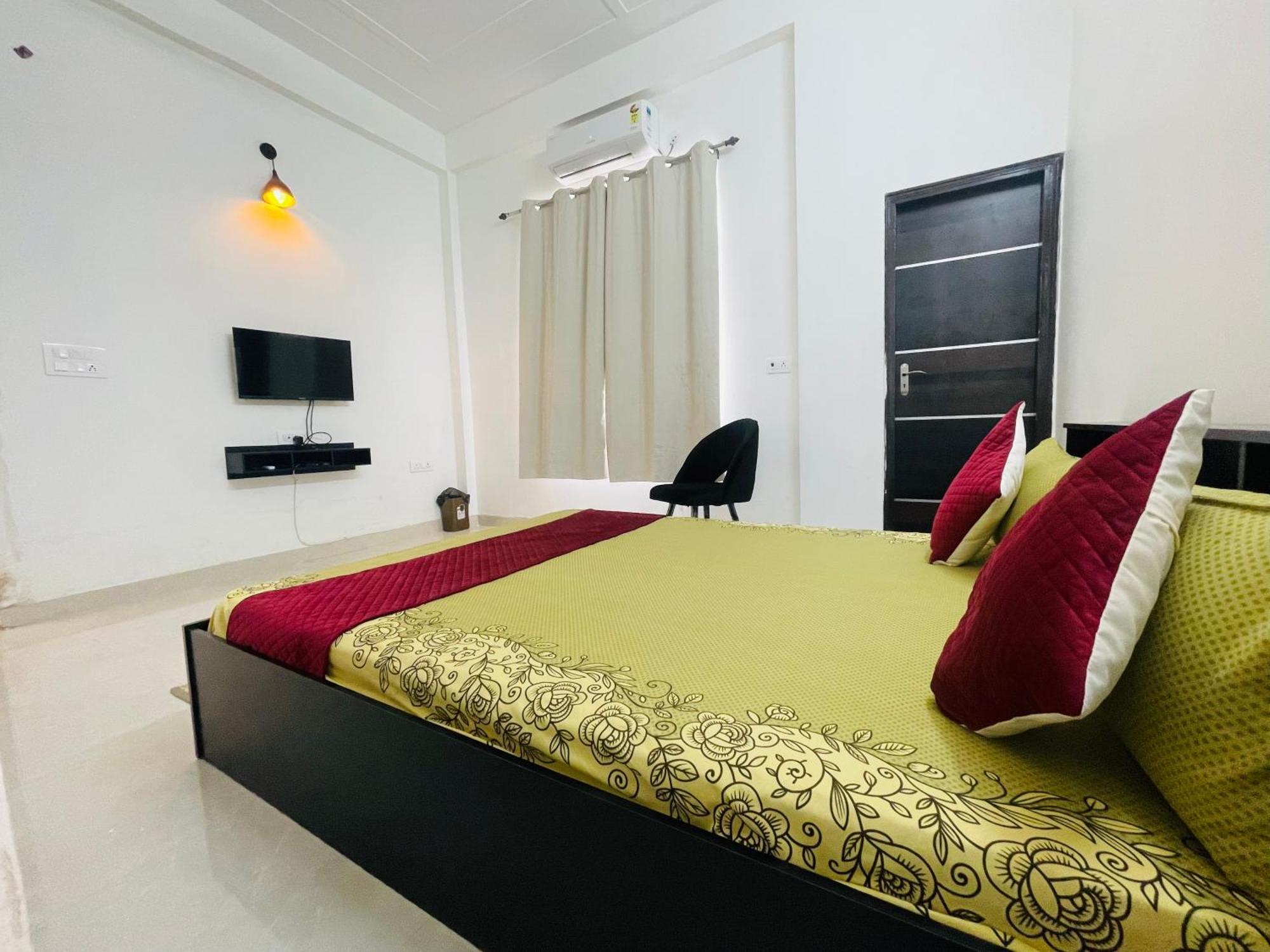 Atulyam Stays Sushant Golf City Lucknow Esterno foto