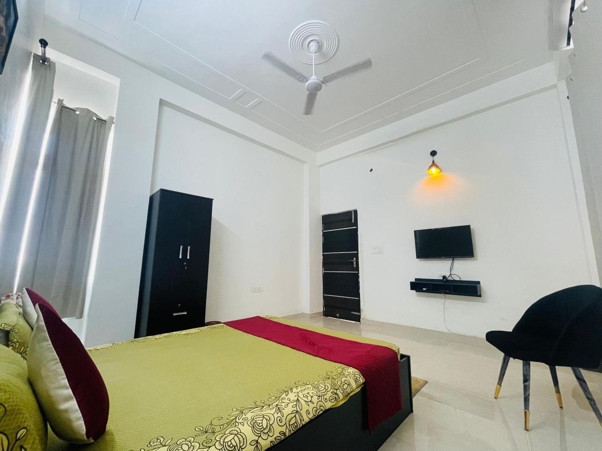 Atulyam Stays Sushant Golf City Lucknow Esterno foto