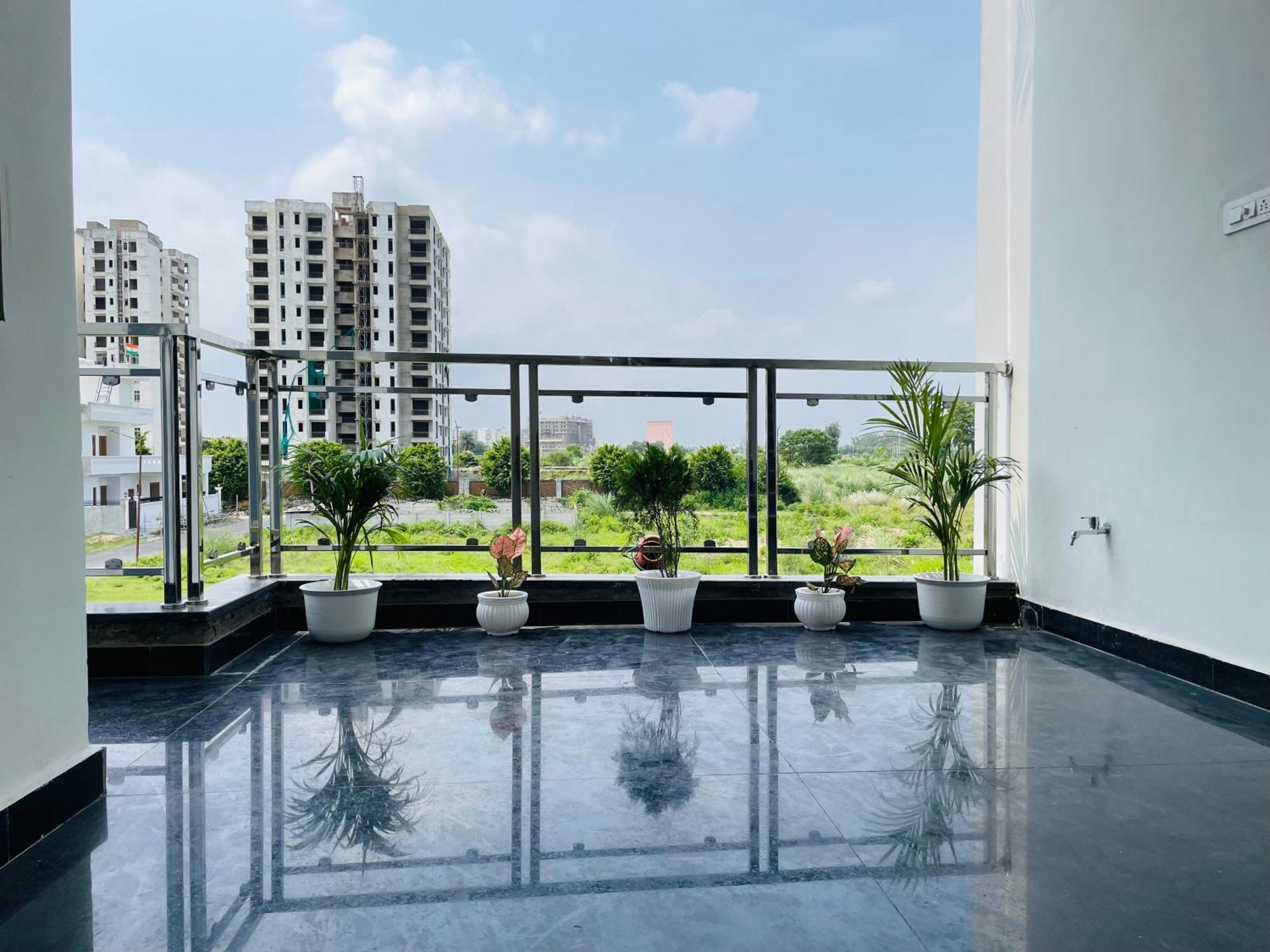 Atulyam Stays Sushant Golf City Lucknow Esterno foto