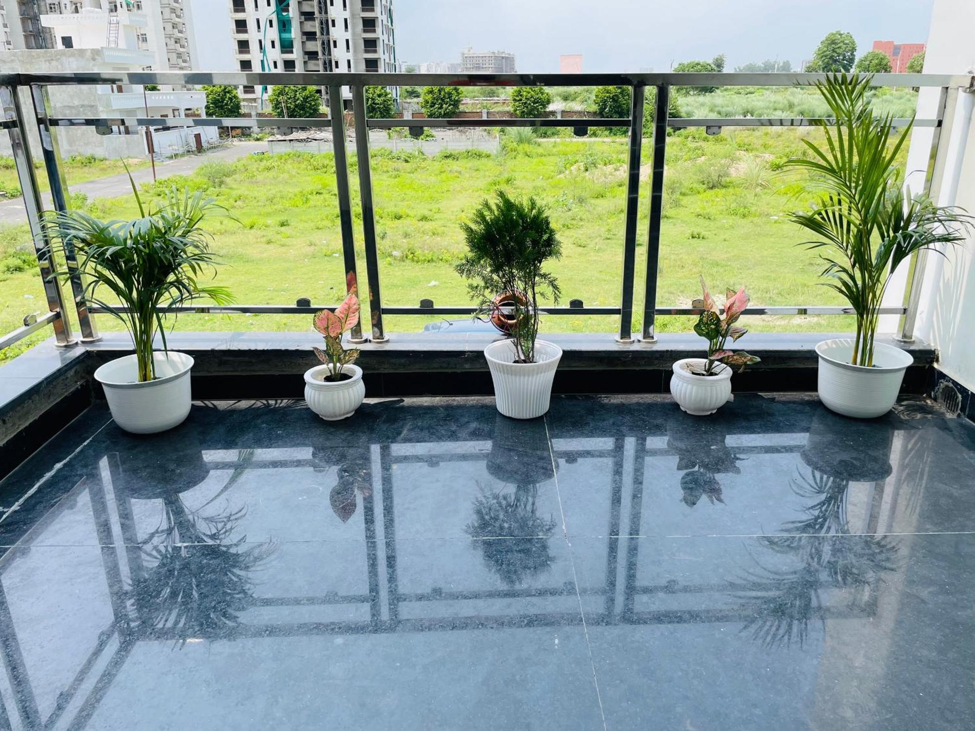 Atulyam Stays Sushant Golf City Lucknow Esterno foto